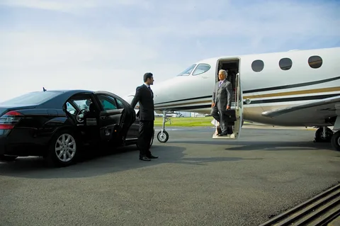 Why Choose Limo Service in San Diego for Airport Transportation?